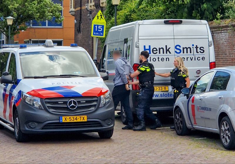 Politie Trekt Vuurwapen Bij Aanhouding - Vlaardingen24